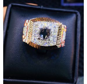 Nhẫn xoàn nam mặt vuông rolex