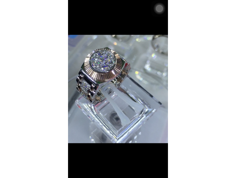 Nhẫn rolex