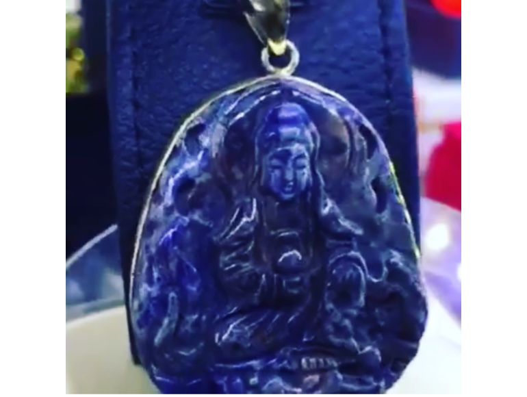 Tượng saphire thiên nhiên 