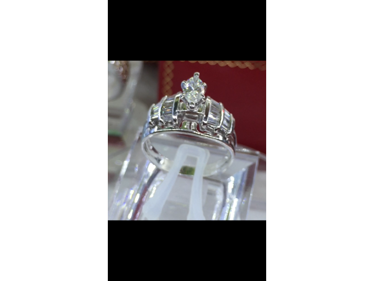 Nhẫn xoàn phối 