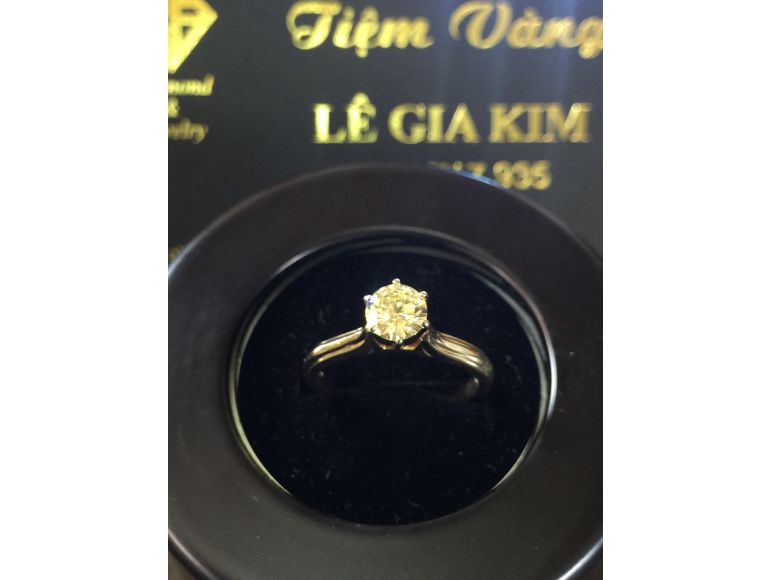 Nhẫn xoàn vàng 5.6ly