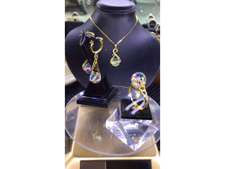 Bộ set pha Lê vàng 18k