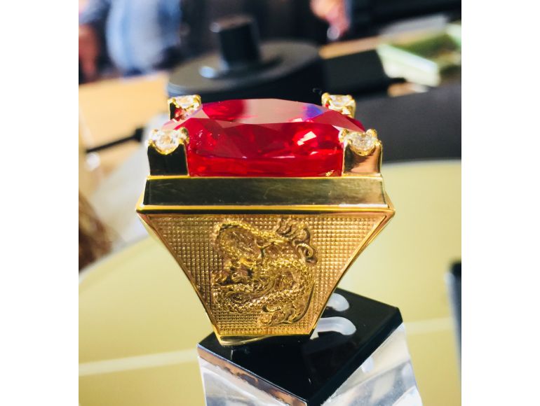 Nhẫn Nam ruby+4.0mm xoàn( 4 viên)